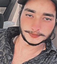 Ahsan, 20 jaar oud, Man