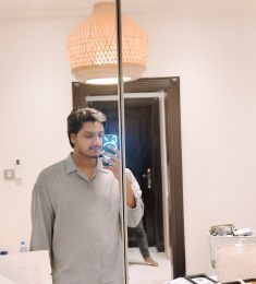 Nabom, 21 jaar oud, Vrouw