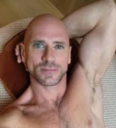 Joy, 22 jaar oud, Man